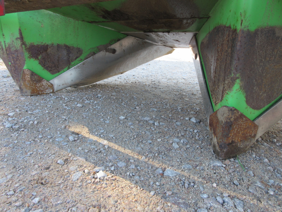 6143 Kverneland Underhaug 3000 potato planter