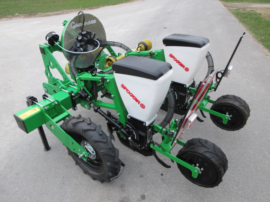 6150 Sfoggia Gamma plus precision seeder for corn 