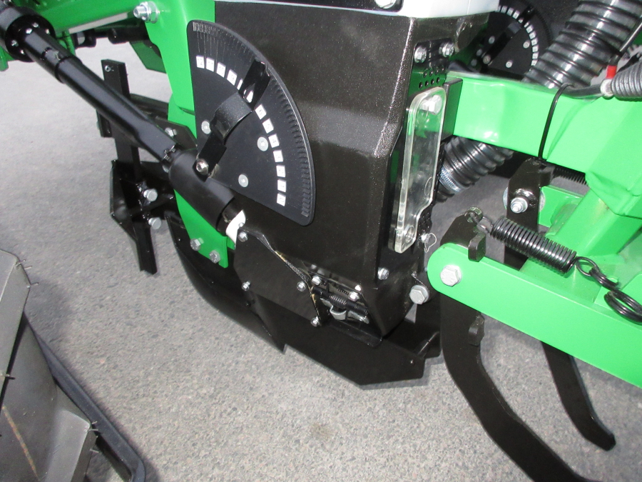 6150 Sfoggia Gamma plus precision seeder for corn 
