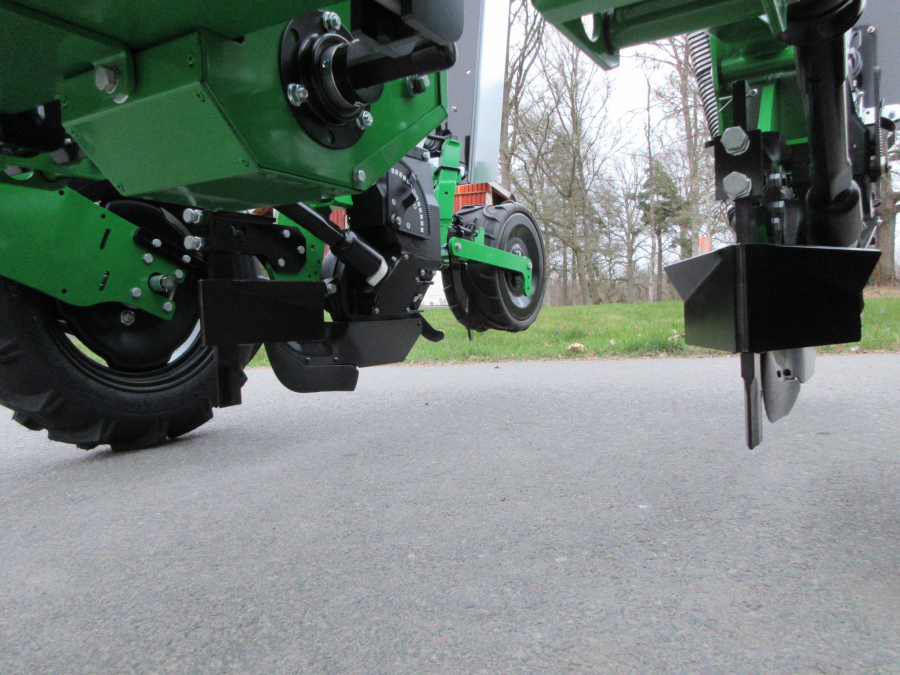 6150 Sfoggia Gamma plus precision seeder for corn 