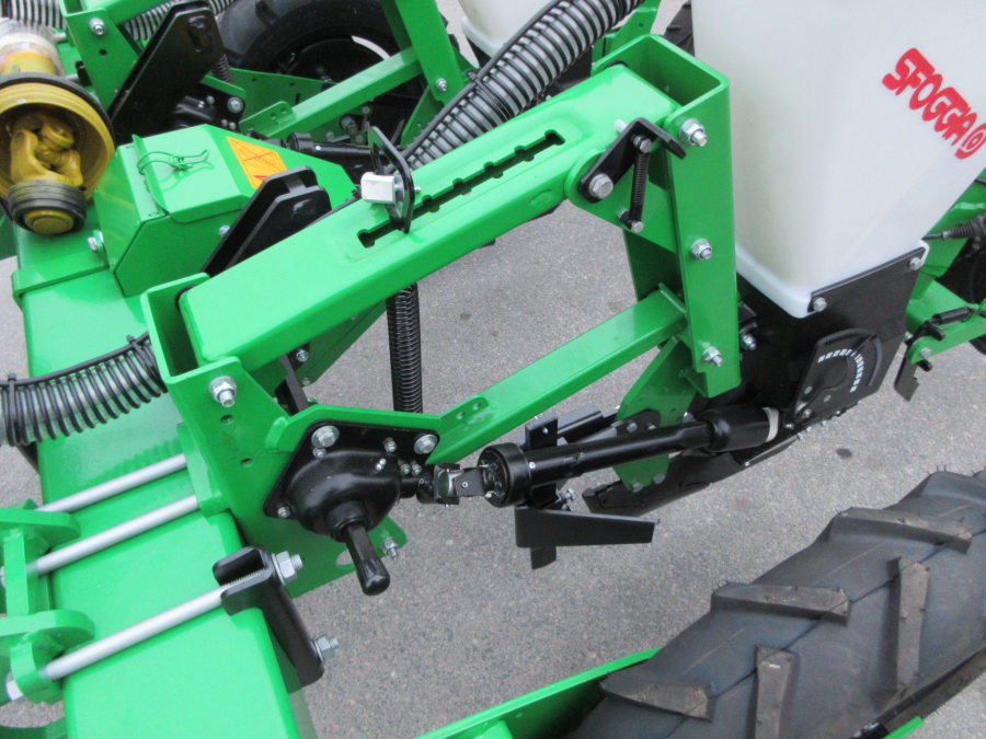 6150 Sfoggia Gamma plus precision seeder for corn 