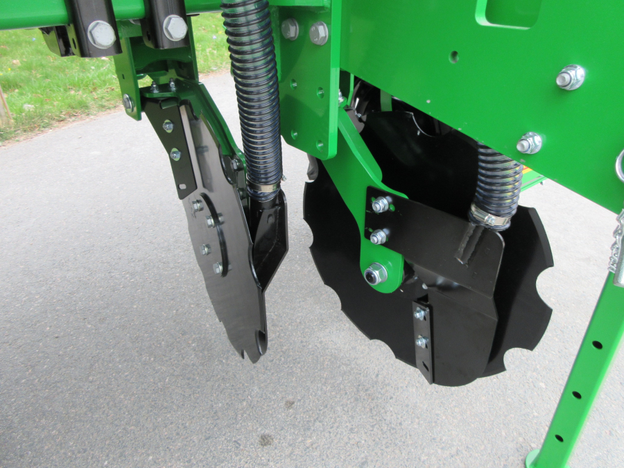 6151 Sfoggia Thema front fertilizer unit NEW