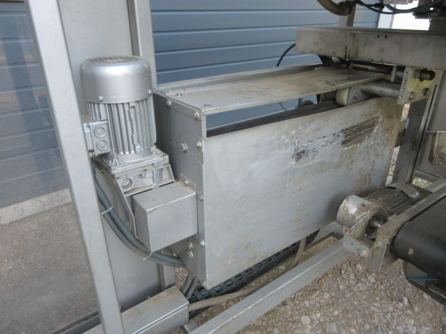 6158 Upmatic 4115 paper bagger. 