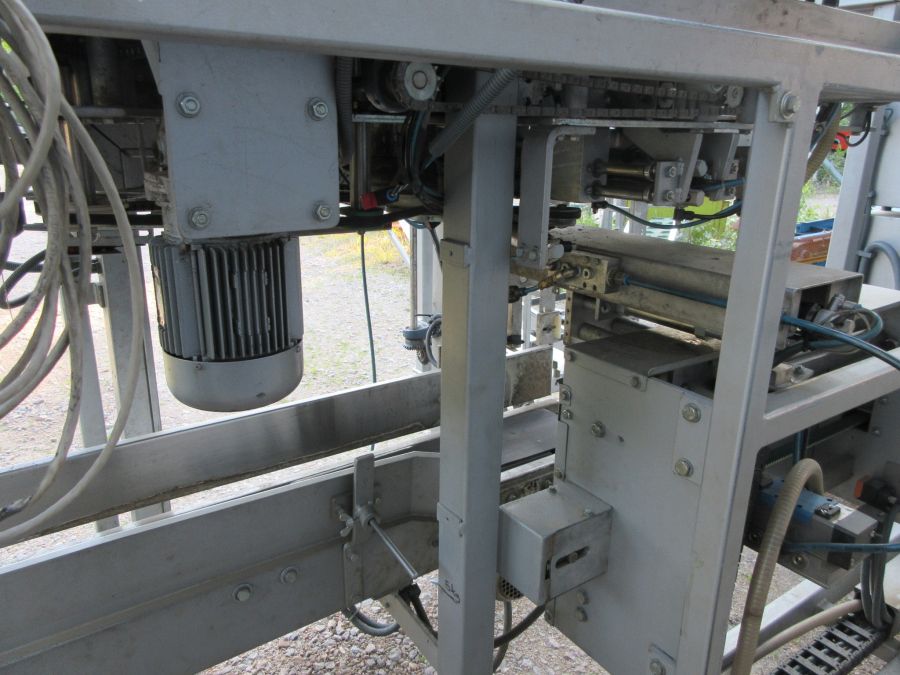 6158 Upmatic 4115 paper bagger. 