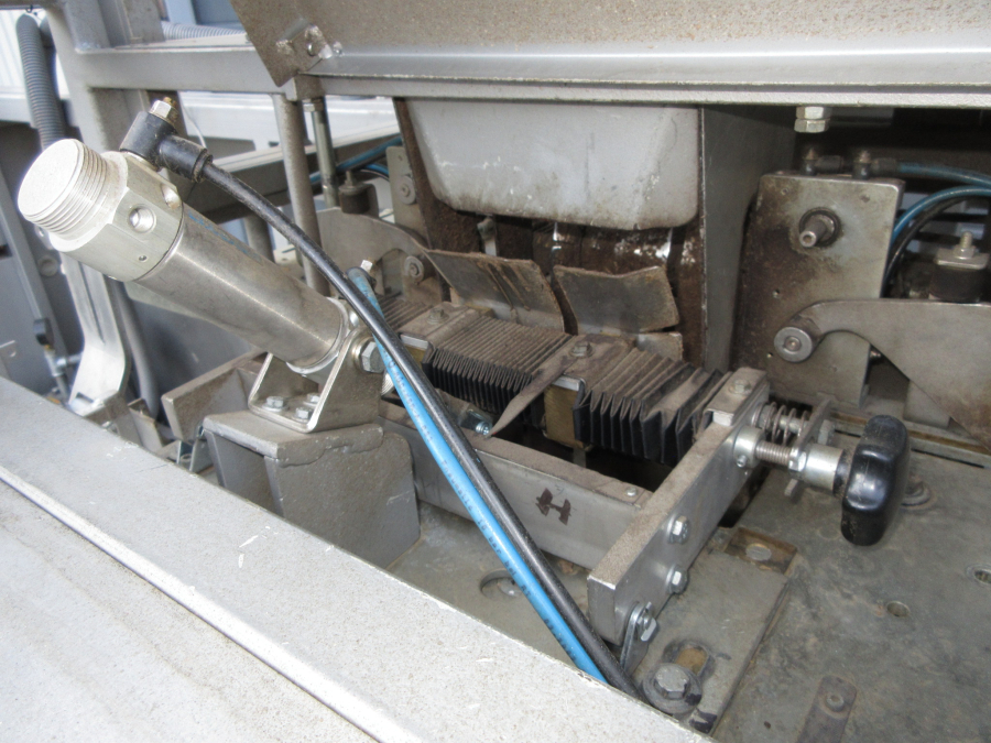 6158 Upmatic 4115 paper bagger. 
