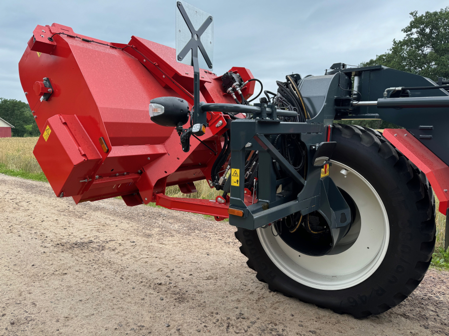 6161 Dewulf RQA3060 potato harvester