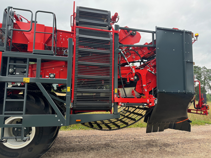 6161 Dewulf RQA3060 potato harvester