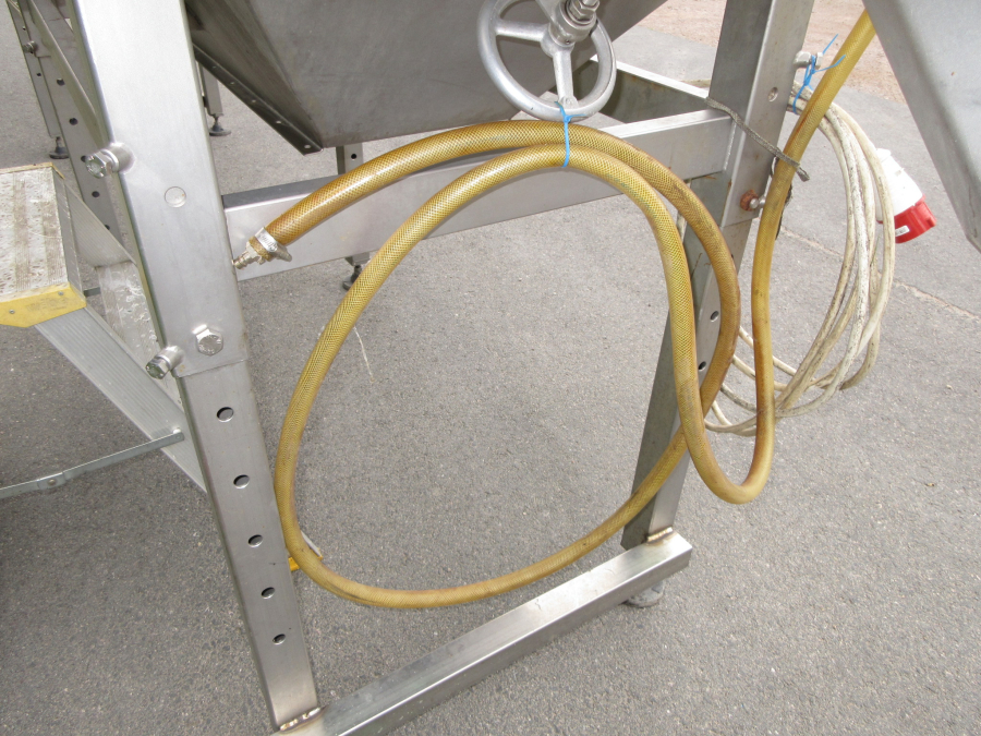 6172 Sormac Zwiebelschälmaschine