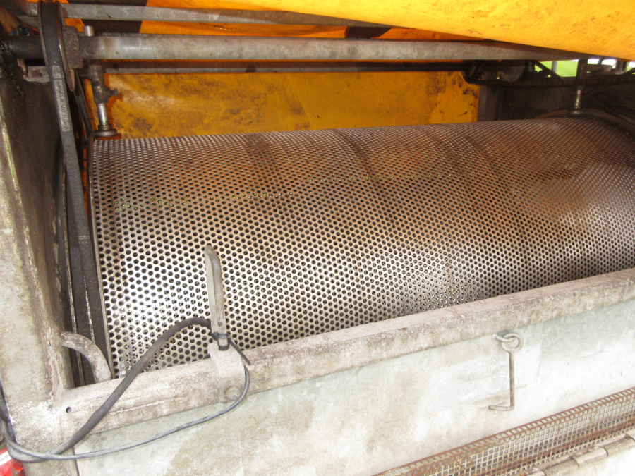 6185 EKKO EM1315 potato washer