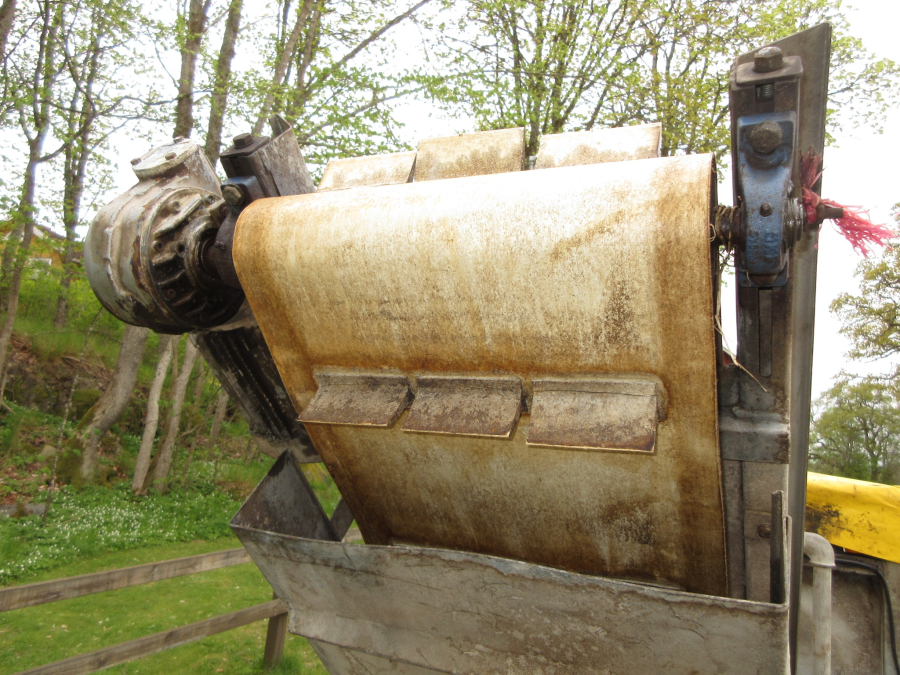 6185 EKKO EM1315 potato washer