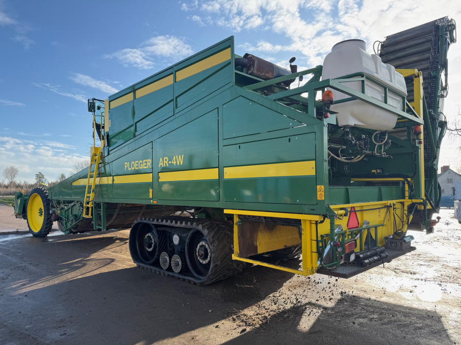 6202 Ploeger potato harvester 4 row with elevator