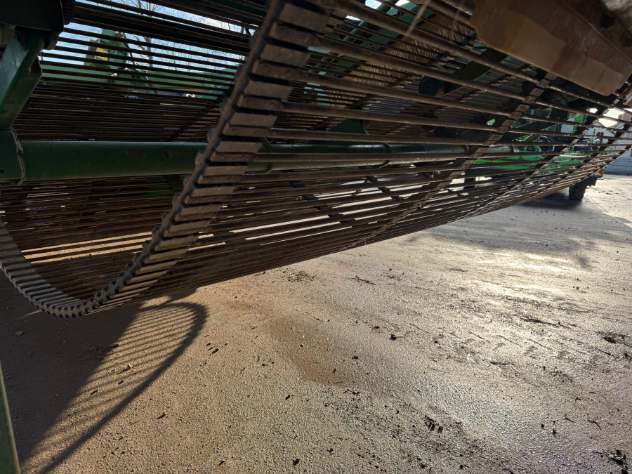 6202 Ploeger potato harvester 4 row with elevator
