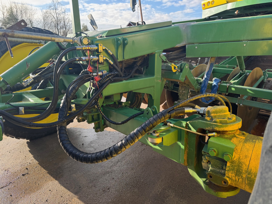6202 Ploeger potato harvester 4 row with elevator