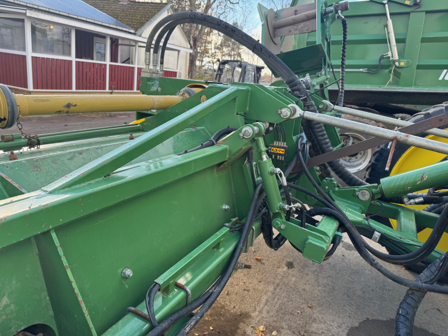 6202 Ploeger potato harvester 4 row with elevator