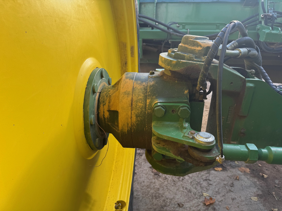 6202 Ploeger potato harvester 4 row with elevator