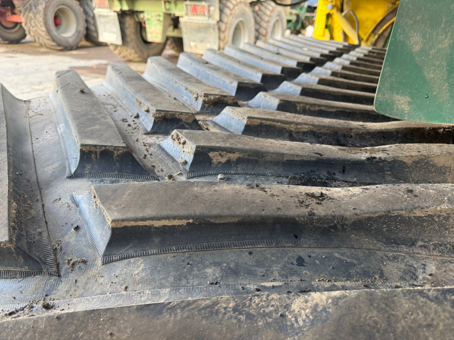 6202 Ploeger potato harvester 4 row with elevator