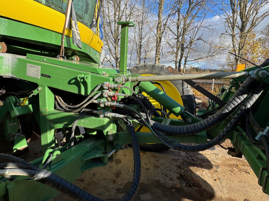 6202 Ploeger potato harvester 4 row with elevator