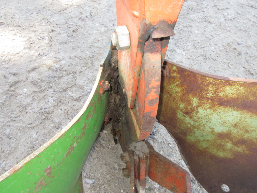 6209 Grimme bed plough