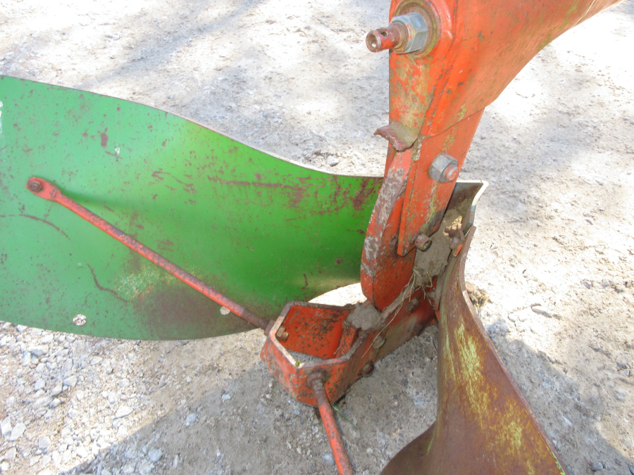 6209 Grimme bed plough