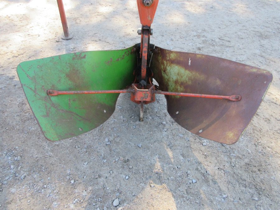6209 Grimme bed plough