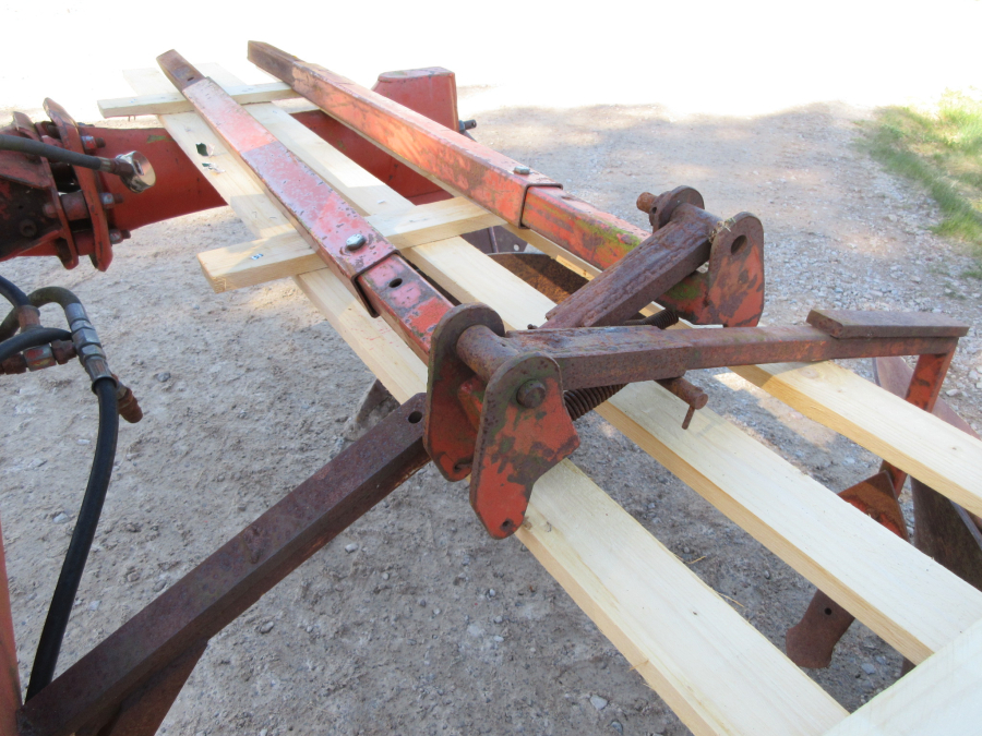 6209 Grimme bed plough