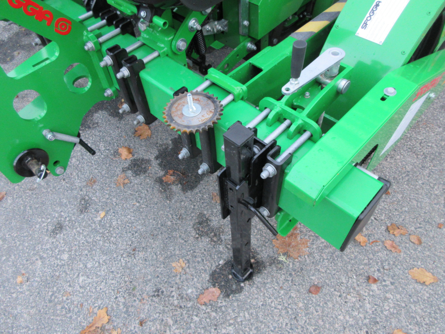 6230 Sfoggia Florida transplanter for seedlings