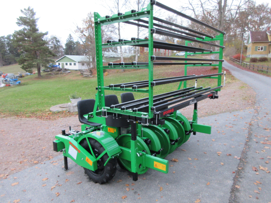 6230 Sfoggia Florida transplanter for seedlings