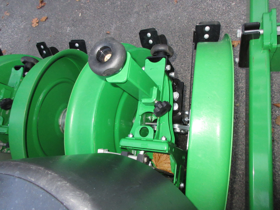 6230 Sfoggia Florida transplanter for seedlings