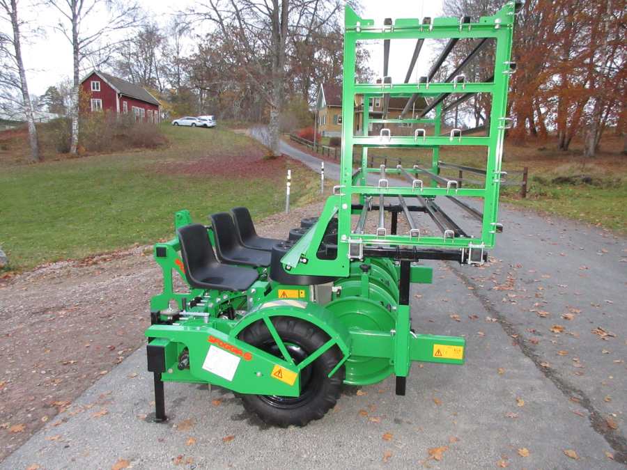 6230 Sfoggia Florida transplanter for seedlings