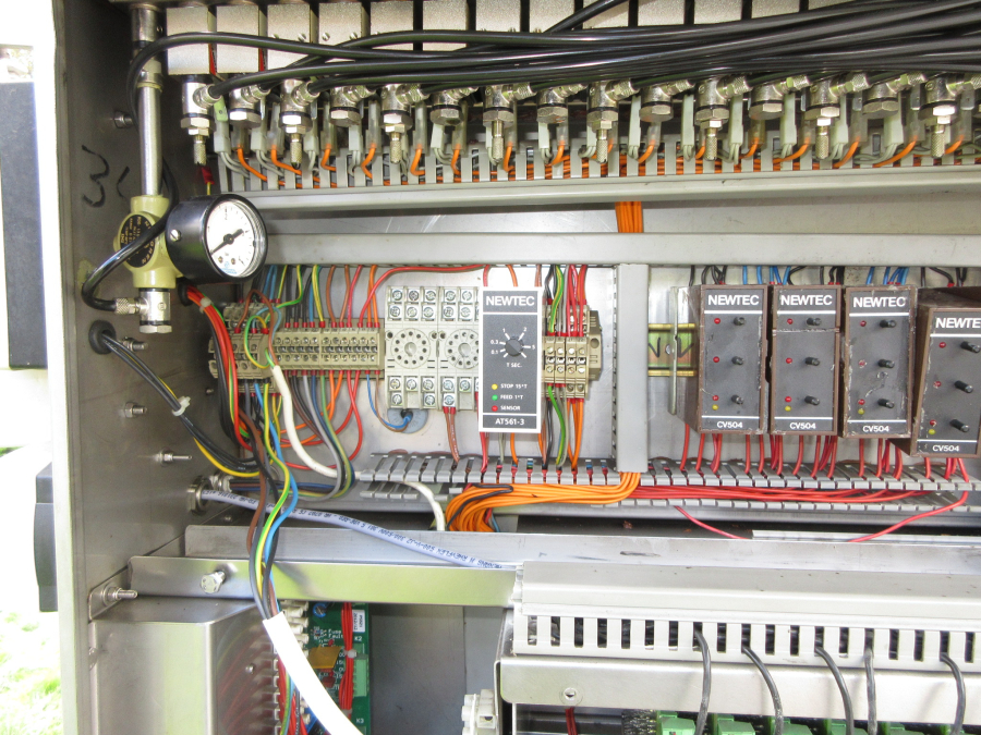 6236 Newtec + Gillenkirch packaging line for apple in plastic bags