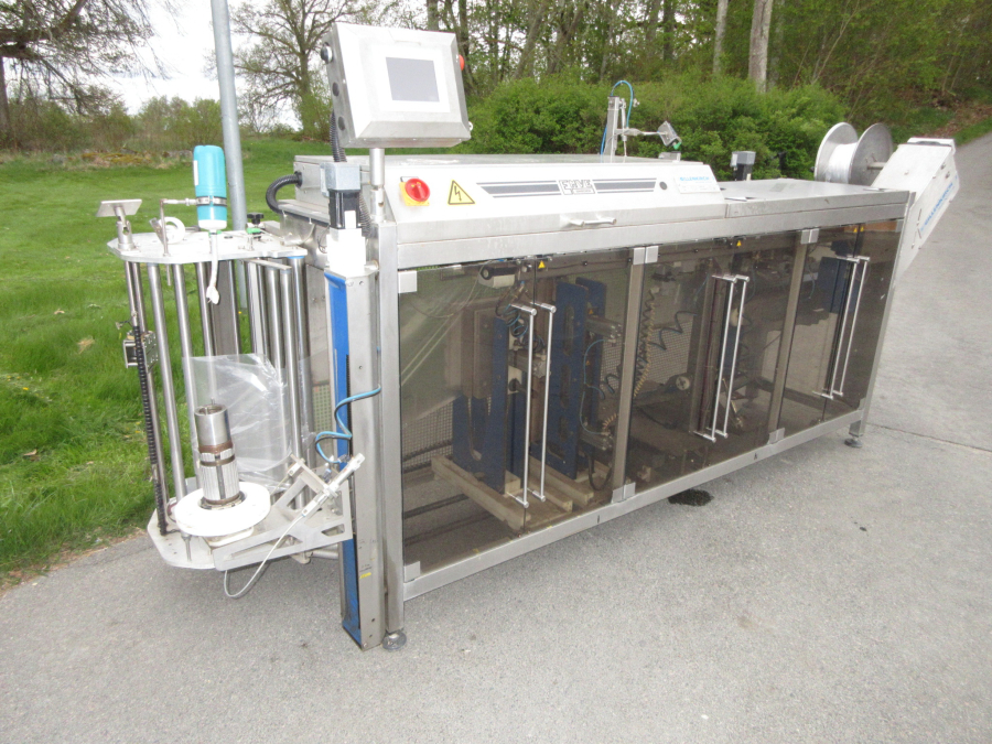 6236 Newtec + Gillenkirch packaging line for apple in plastic bags