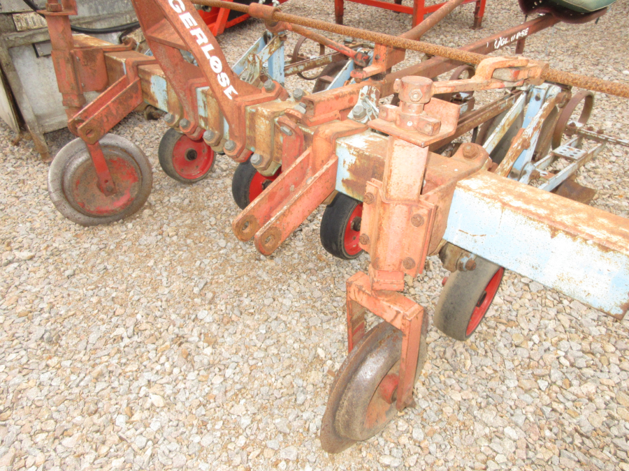 6242 Ugerlose manual cultivator