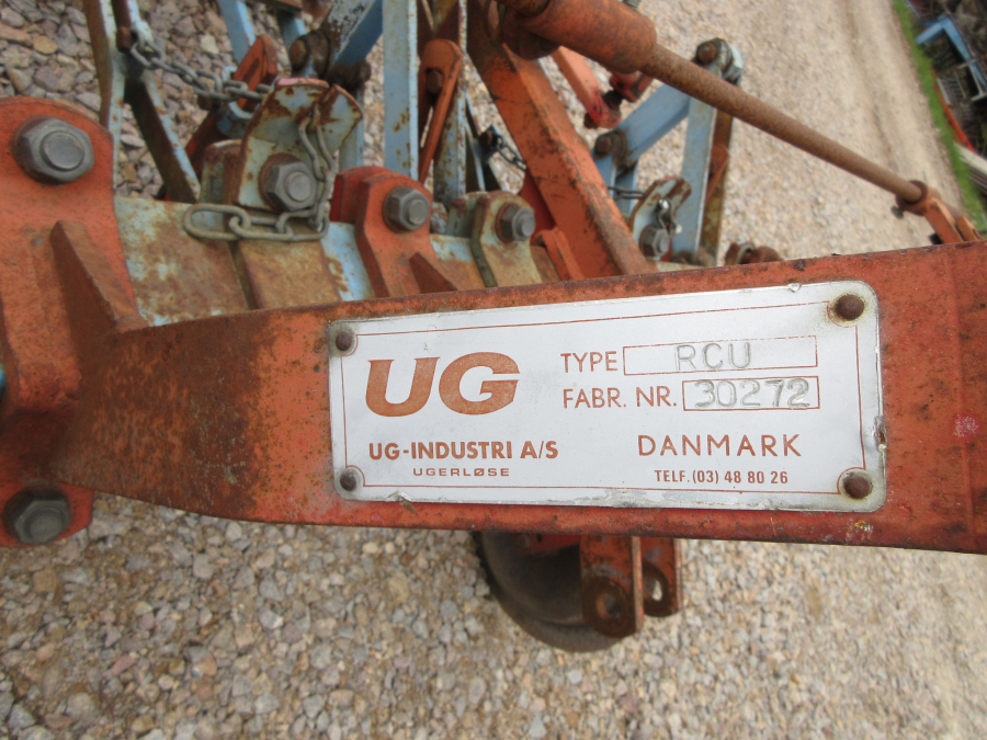 6242 Ugerlose manual cultivator