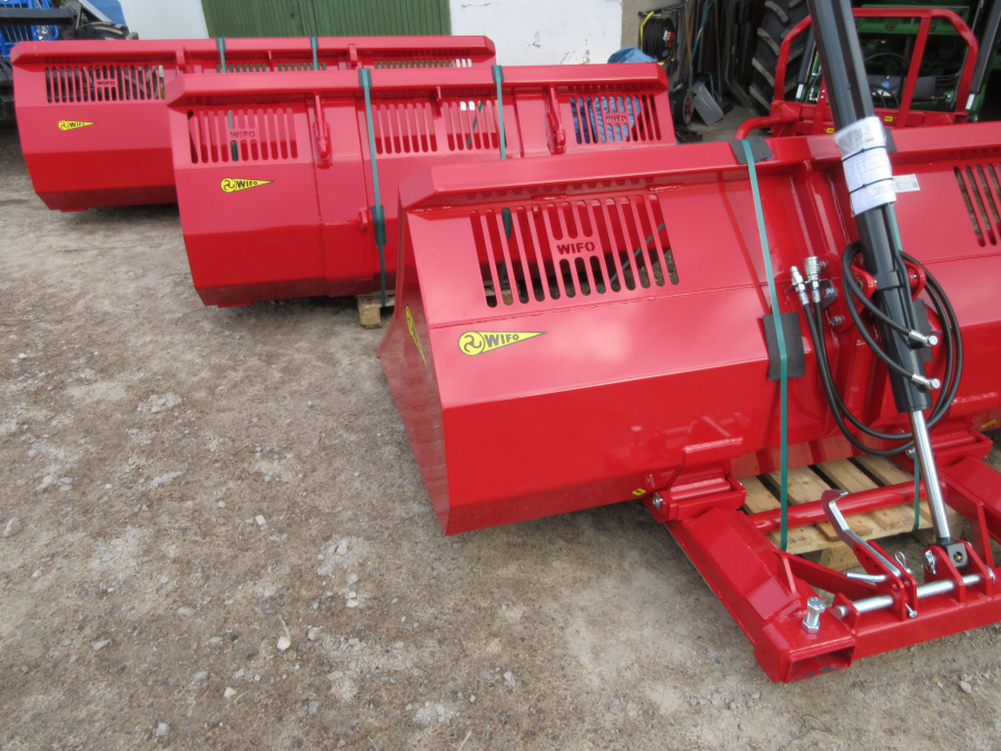6250 Wifo forklift bucket for forks NEW