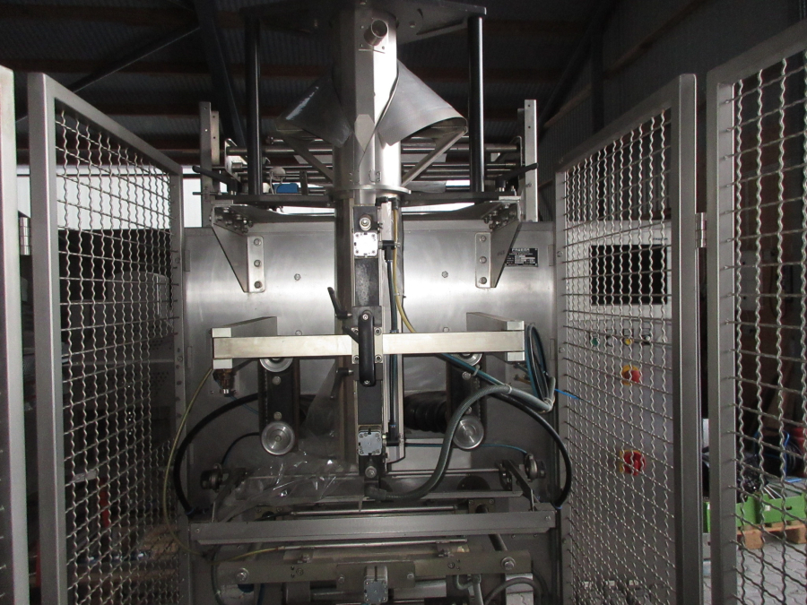 6257 Fawema VI380 vertical VFFS bagger