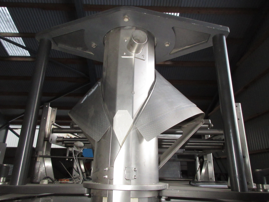 6257 Fawema VI380 vertical VFFS bagger