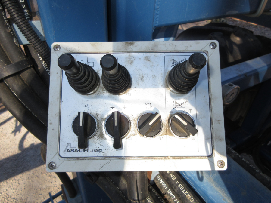 6274 Asa-Lift PO-335 Erntemaschine für Lauchzwiebel , Porre Bundzwiebel 