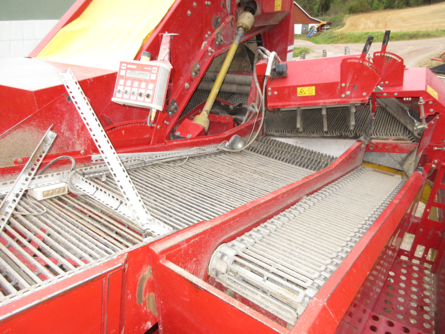 6281 Grimme SE85-55 potato harvester