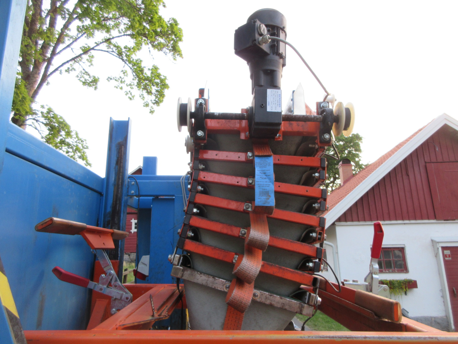 6302 EMVE double big bag filler with elevator