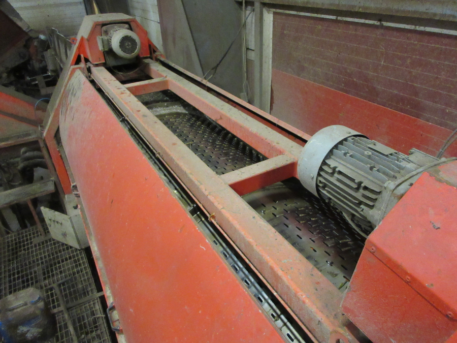 6318 EKKO washing line with polisher for root vegetables