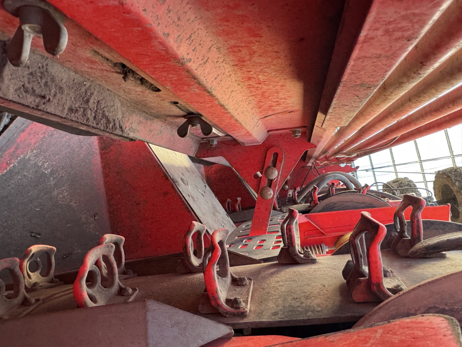 6319 Grimme GL34 potato planter 4 row