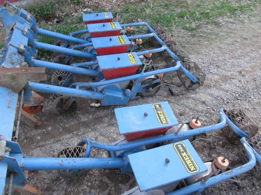 3595 Nibex 300 seeding machine 12 rows