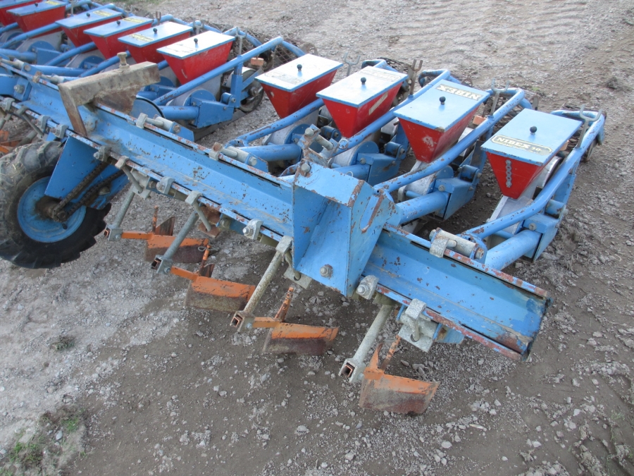 3595 Nibex 300 seeding machine 12 rows