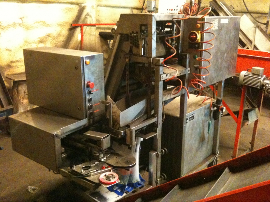 3605 Newtec G30 A weigher and packaging for carrots