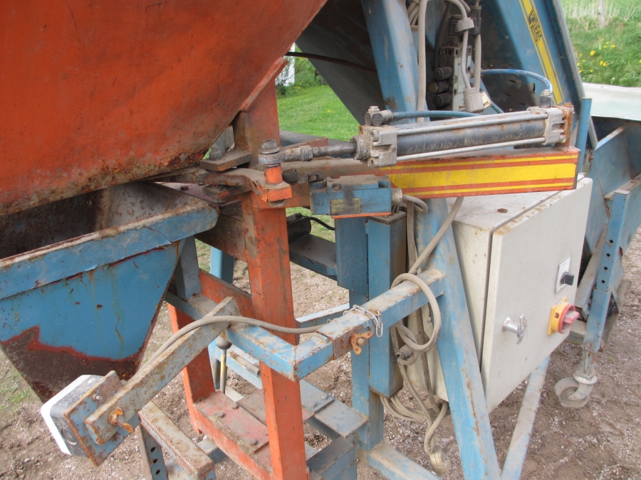 3606 EMVE automatic weigher for potato 2 pc