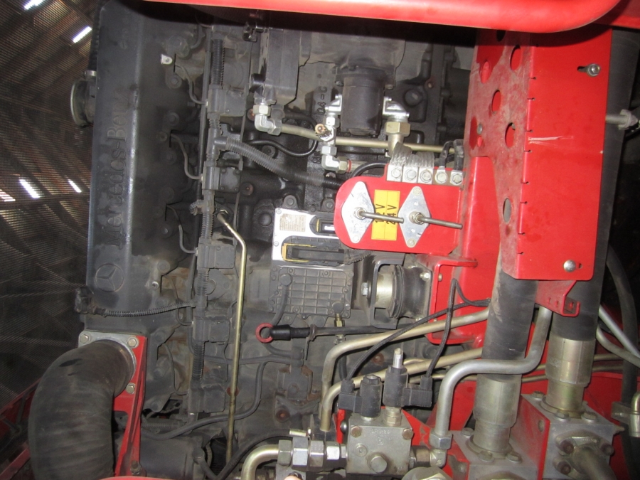3614 Grimme Maxtron 620 beet harvester 6 row