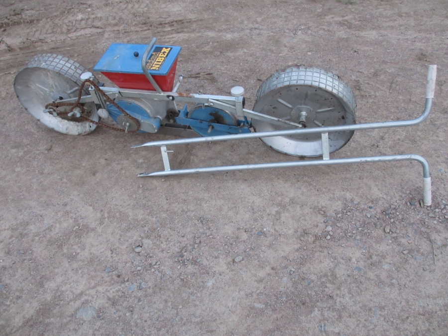 3616 Nibex mini precision seeder hand drawn