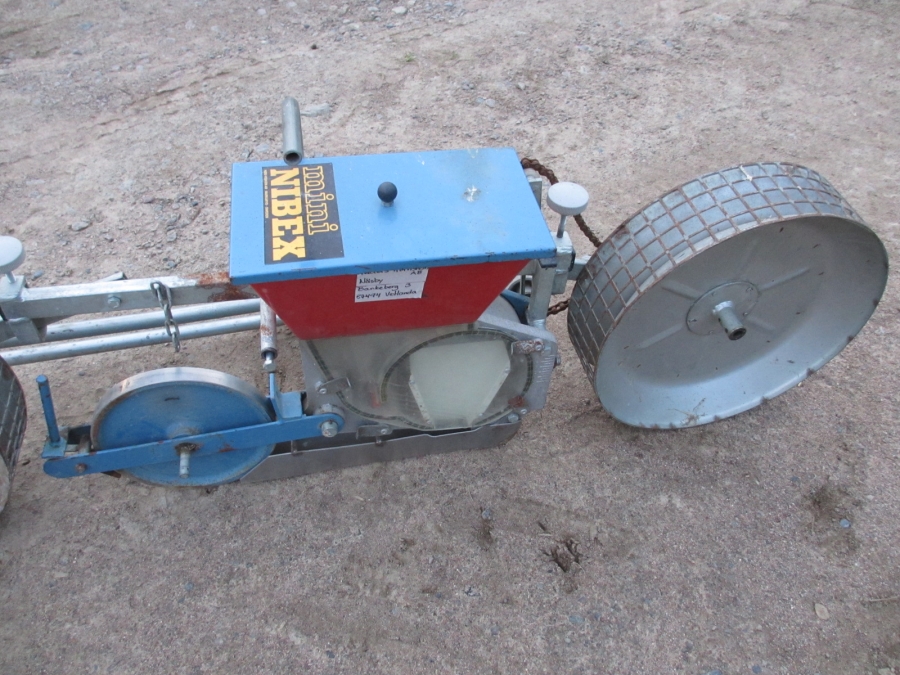 3616 Nibex mini precision seeder hand drawn