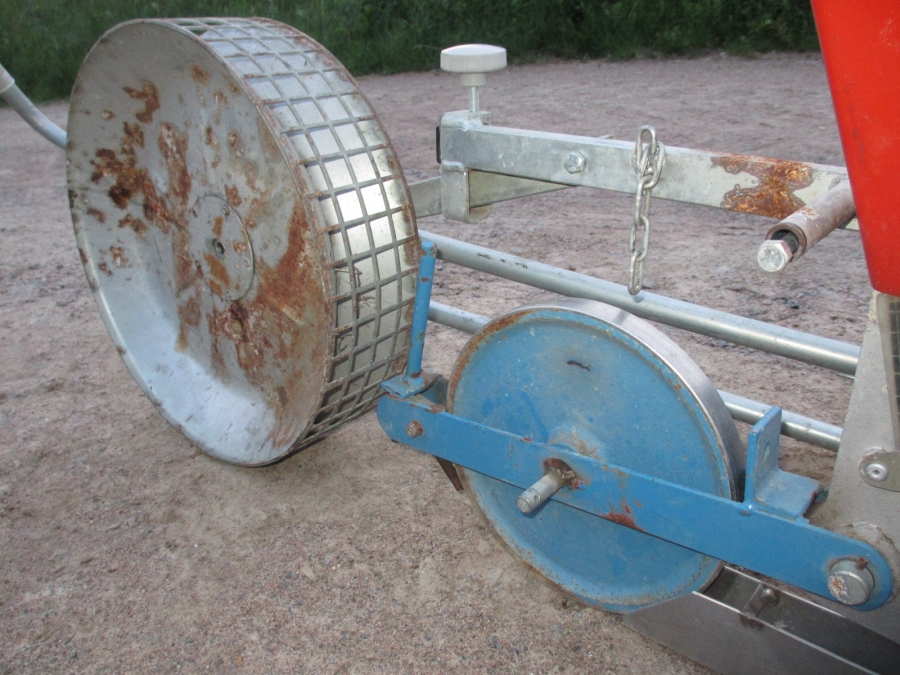 3616 Nibex mini precision seeder hand drawn