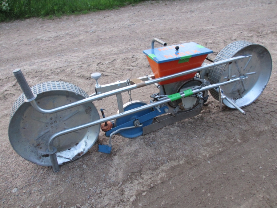 3619  Nibex mini seeding drill hand drawn